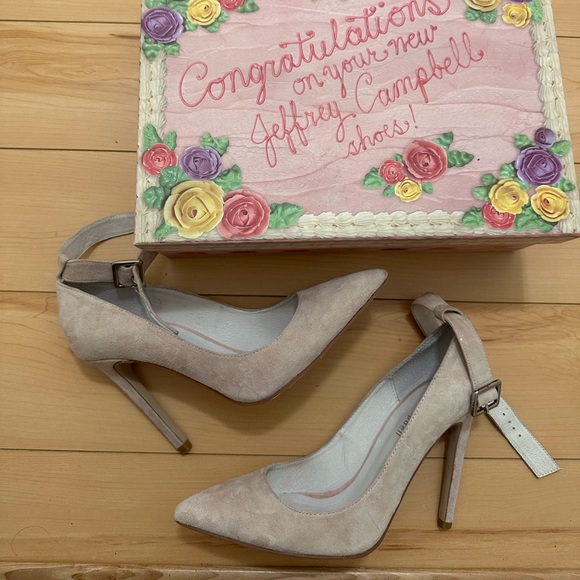Jeffrey Campbell Pumps - Picture 4 of 5
